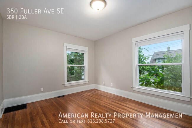 Foto del edificio - 350 Fuller Ave SE