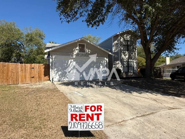 Photo - 747 Cypressfield Dr House