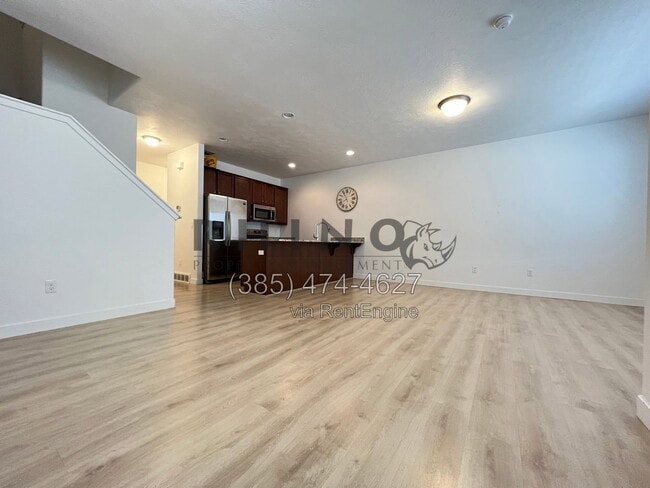 Building Photo - 1248 W Saddlebred Way