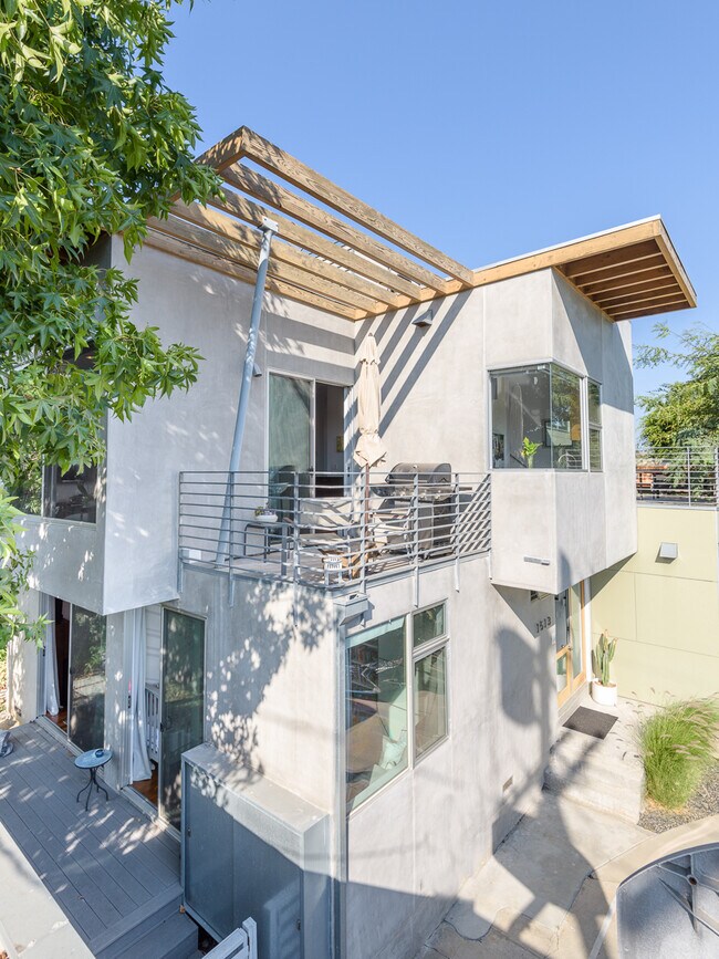 Foto del edificio - 1513 S Orange Grove Ave