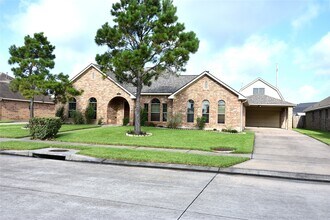 Building Photo - 2316 Hopi Dr