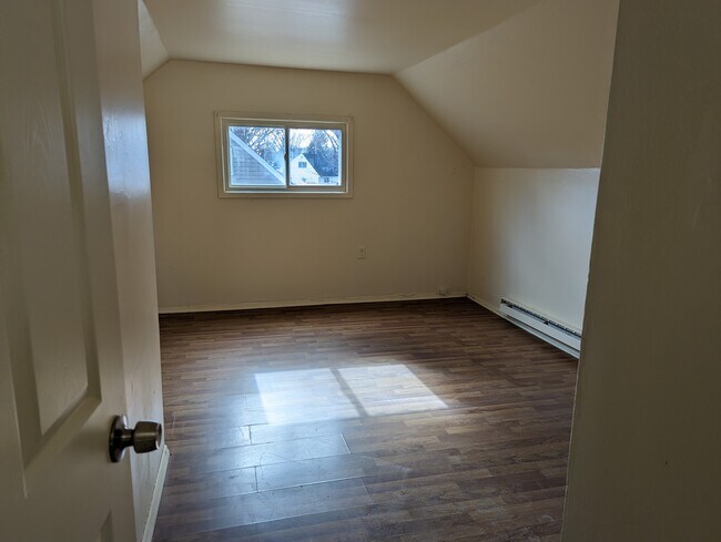 Foto del edificio - 13 Southwood Dr