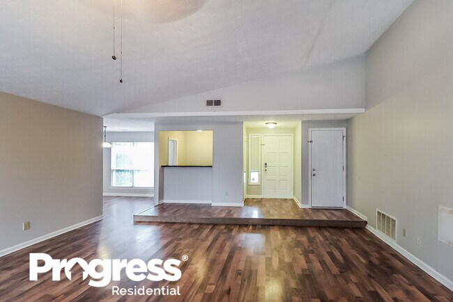 Building Photo - 2468 Mistletoe Ln SW