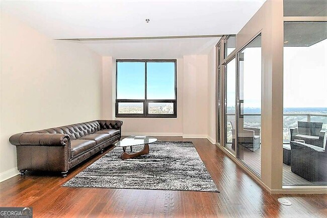 Foto del edificio - 270 17th St NW
