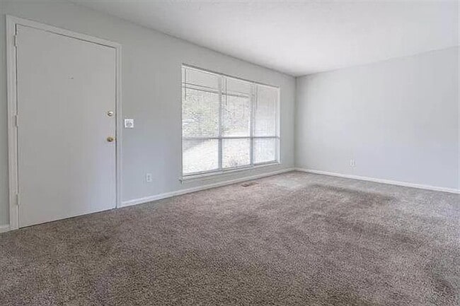 Building Photo - Beautiful 3 bedroom