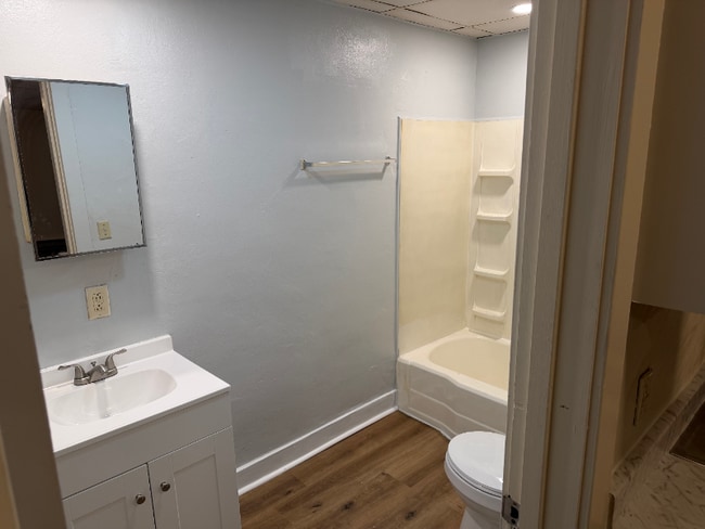 Building Photo - 15 S Stewart St