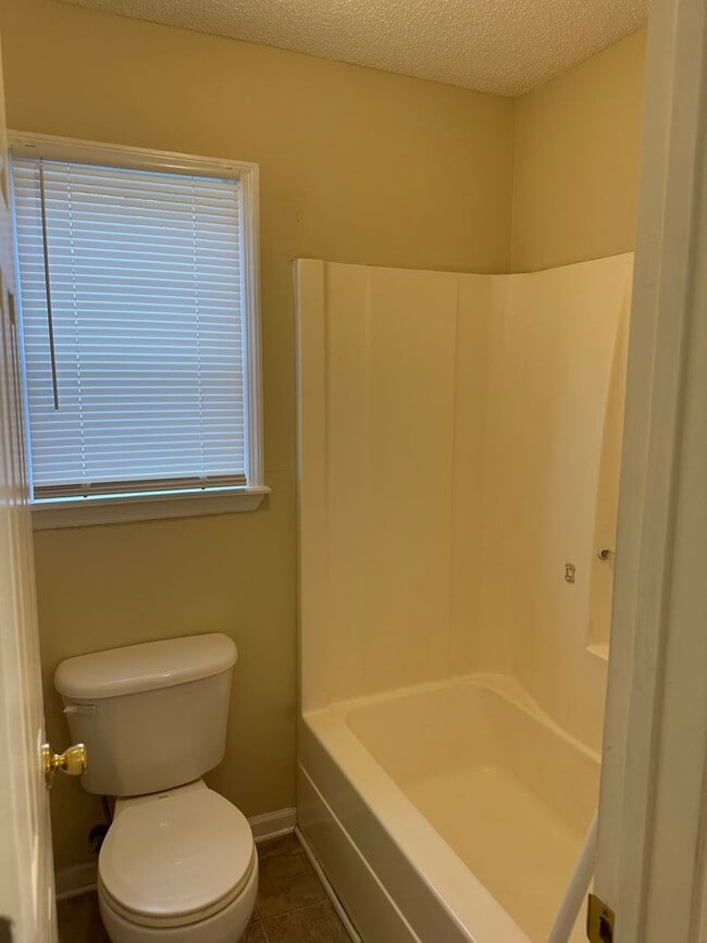 Building Photo - 4124 Sedgwyck Ln