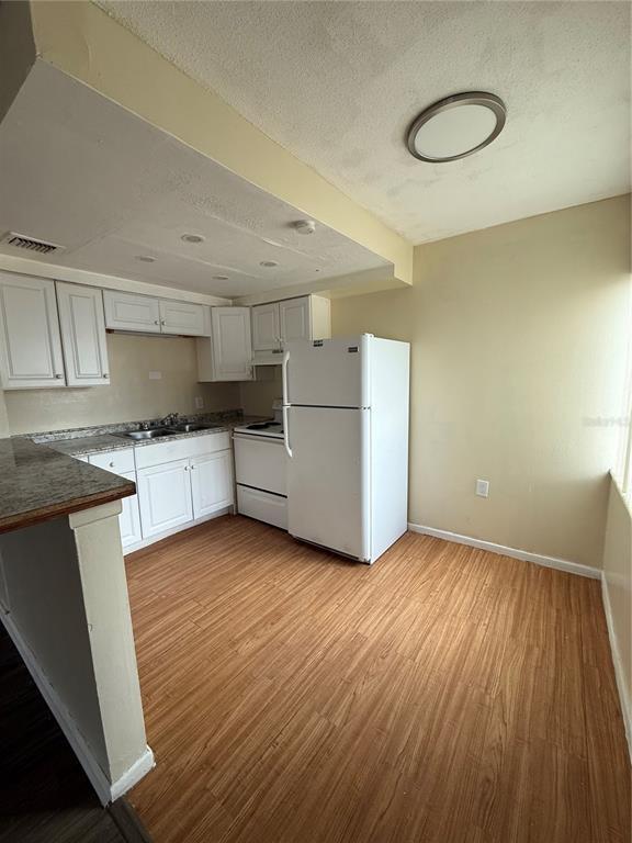 Building Photo - 800 N Fiske Blvd