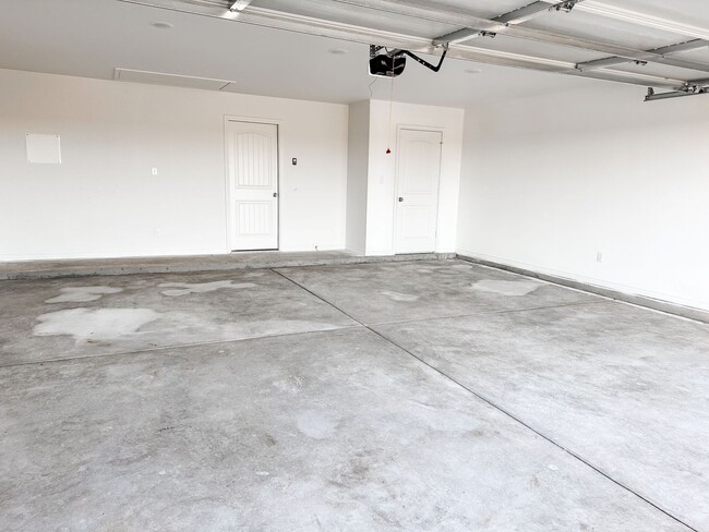 Building Photo - New Construction