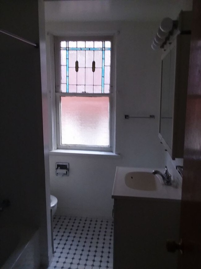Foto del edificio - 209 Giffin Ave
