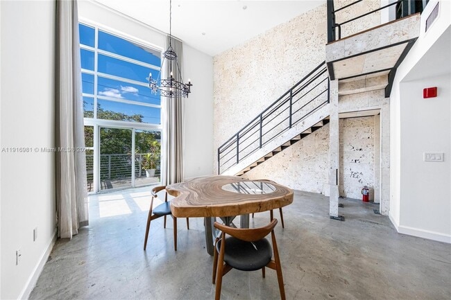 Building Photo - 7700 Collins Ave