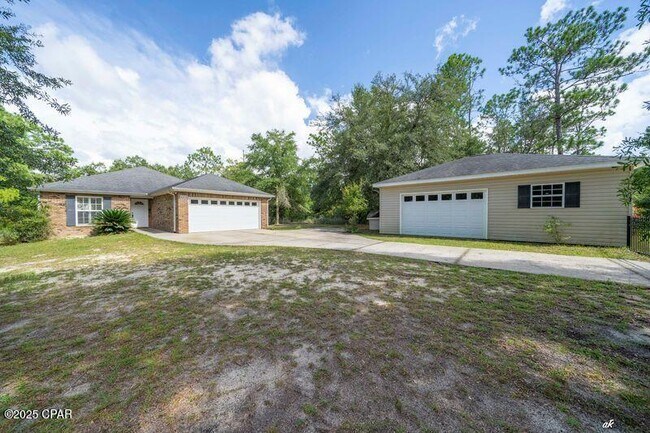 Foto del edificio - 4213 Leisure Lakes Dr