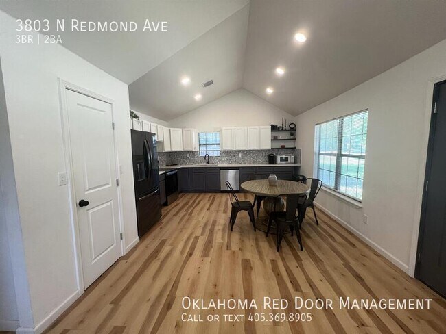Foto del edificio - 3803 N Redmond Ave