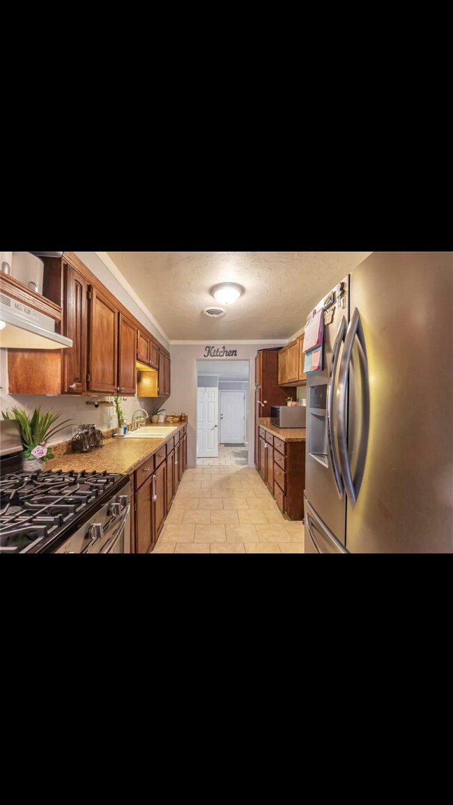 Foto del edificio - 1434 Chestnut Dr