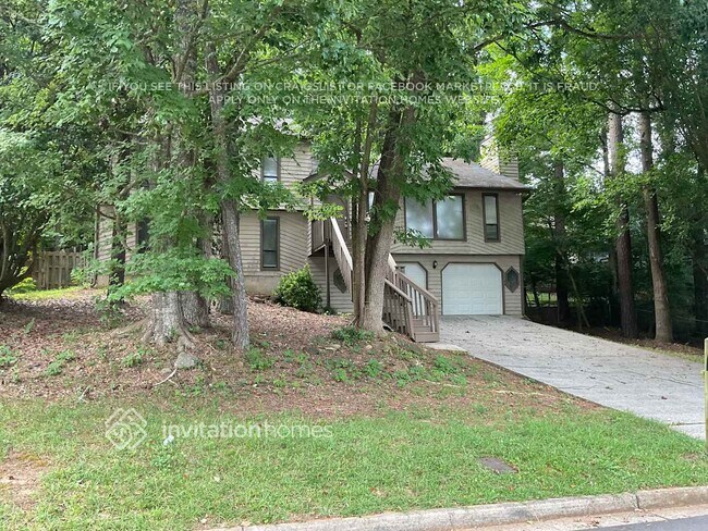 Building Photo - 2320 Tapanzee Ln