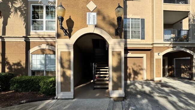 Foto del edificio - First Floor2 Bed / 2 Bath Condo Available ...