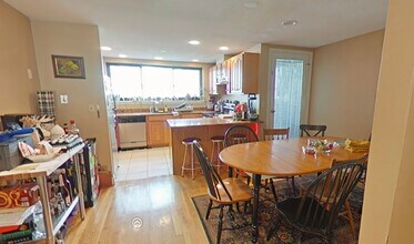 Building Photo - 85 Brainerd Rd