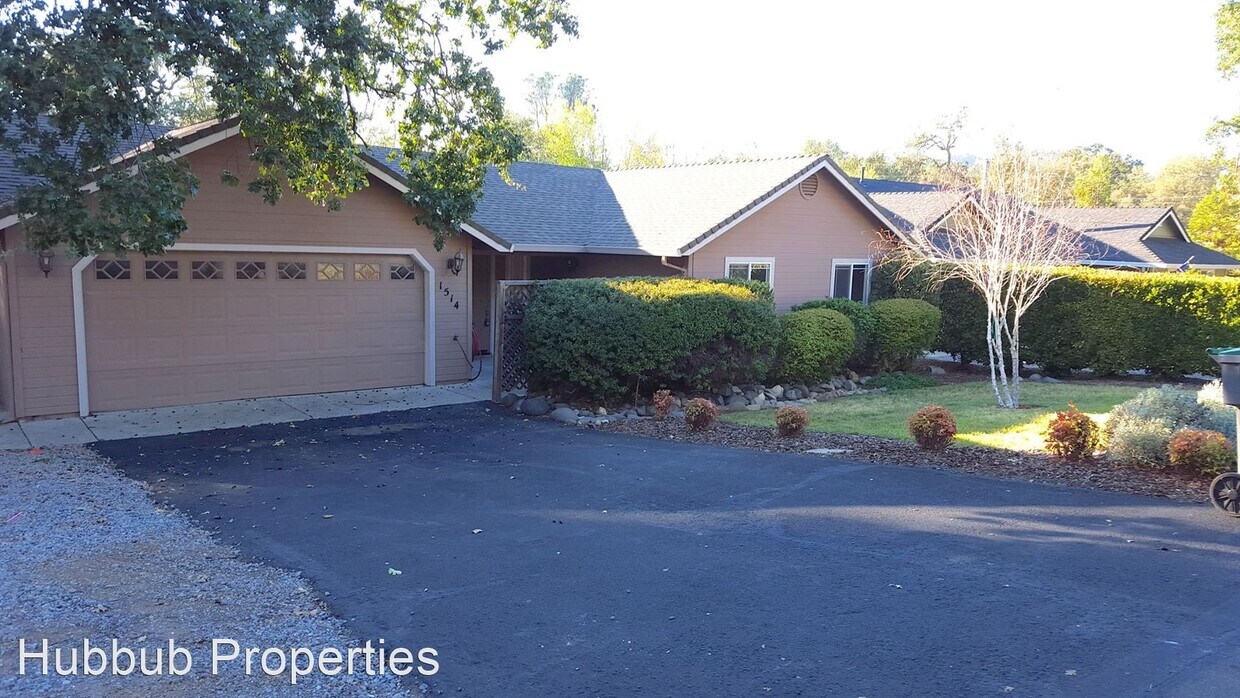 Primary Photo - 3 br, 2 bath House - 1514 Mussel Shoals Ave.
