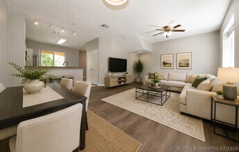 Building Photo - 1417 W Wickham Cir