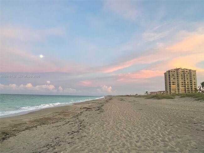 Building Photo - 2400 S Ocean Dr