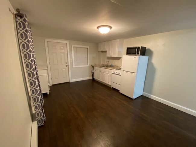 Foto del edificio - 33 Ashworth Ave