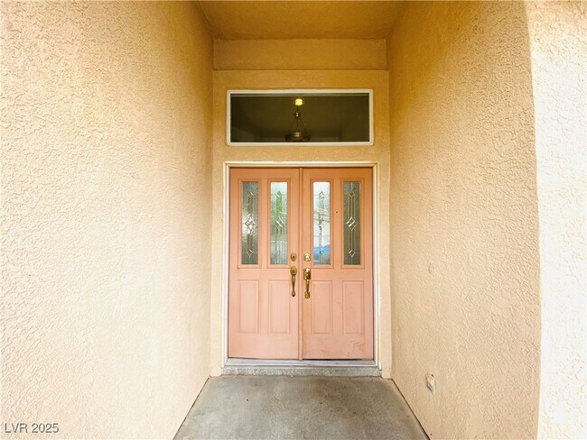 Building Photo - 8736 Vista Ladera Ct