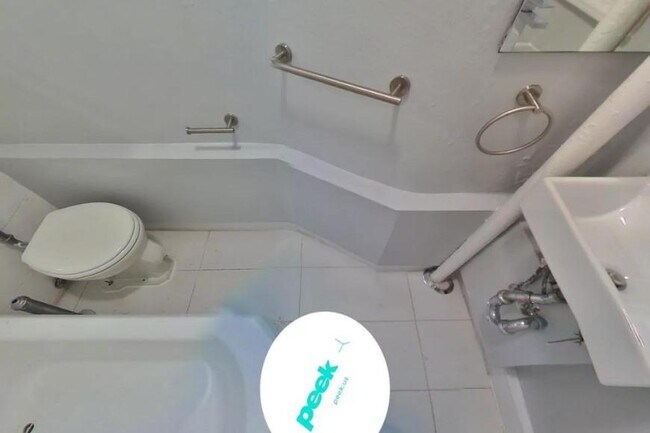 Building Photo - 2 bedroom in New York NY 10012