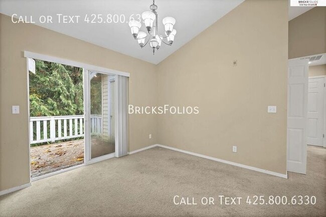 Building Photo - Your Dream Condo in Bothell: Designer Deta...