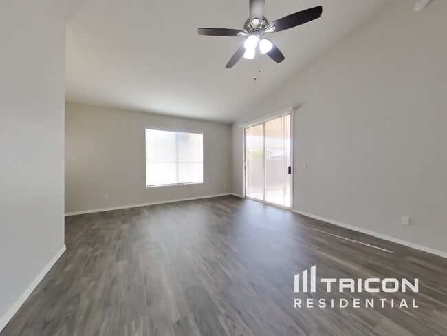 Foto del edificio - 8961 W Kathleen Road Peoria AZ