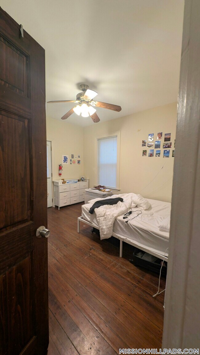 Foto del edificio - 804 Parker St