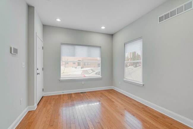 Building Photo - 917 S 18th St