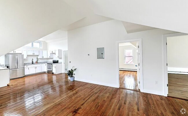 Building Photo - 139 Wentworth Ave