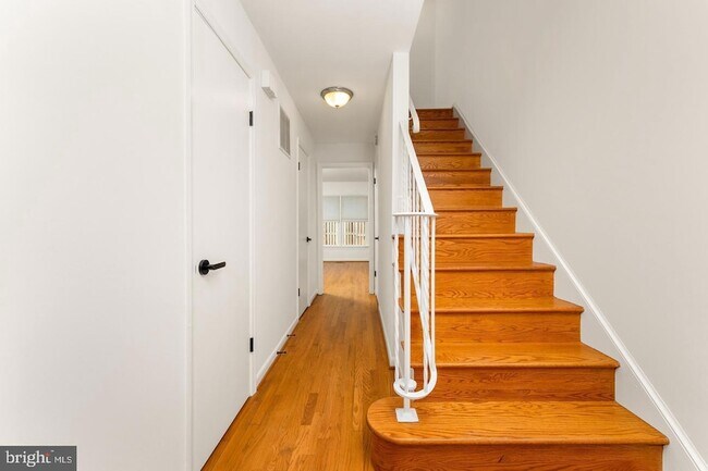 Foto del edificio - 1808 Golf View Ct