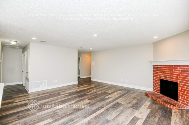 Building Photo - 1413 Ridgecrest Dr