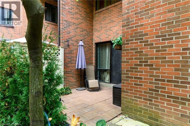 Photo du bâtiment - 36 Hayhurst Rd
