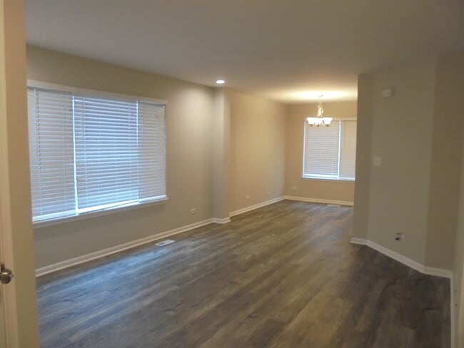 Building Photo - 3110 Ronan Dr