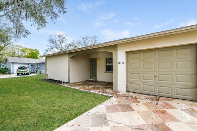 Foto del edificio - 13823 Pathfinder Dr