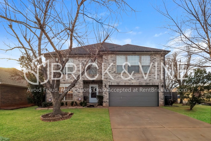 Foto principal - 17621 Cranbrook Rd
