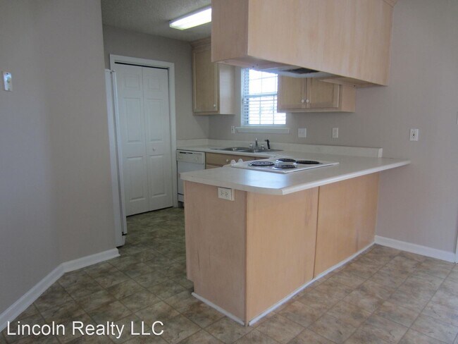 Building Photo - 3 br, 2 bath House - 3011 Asbury Circle*