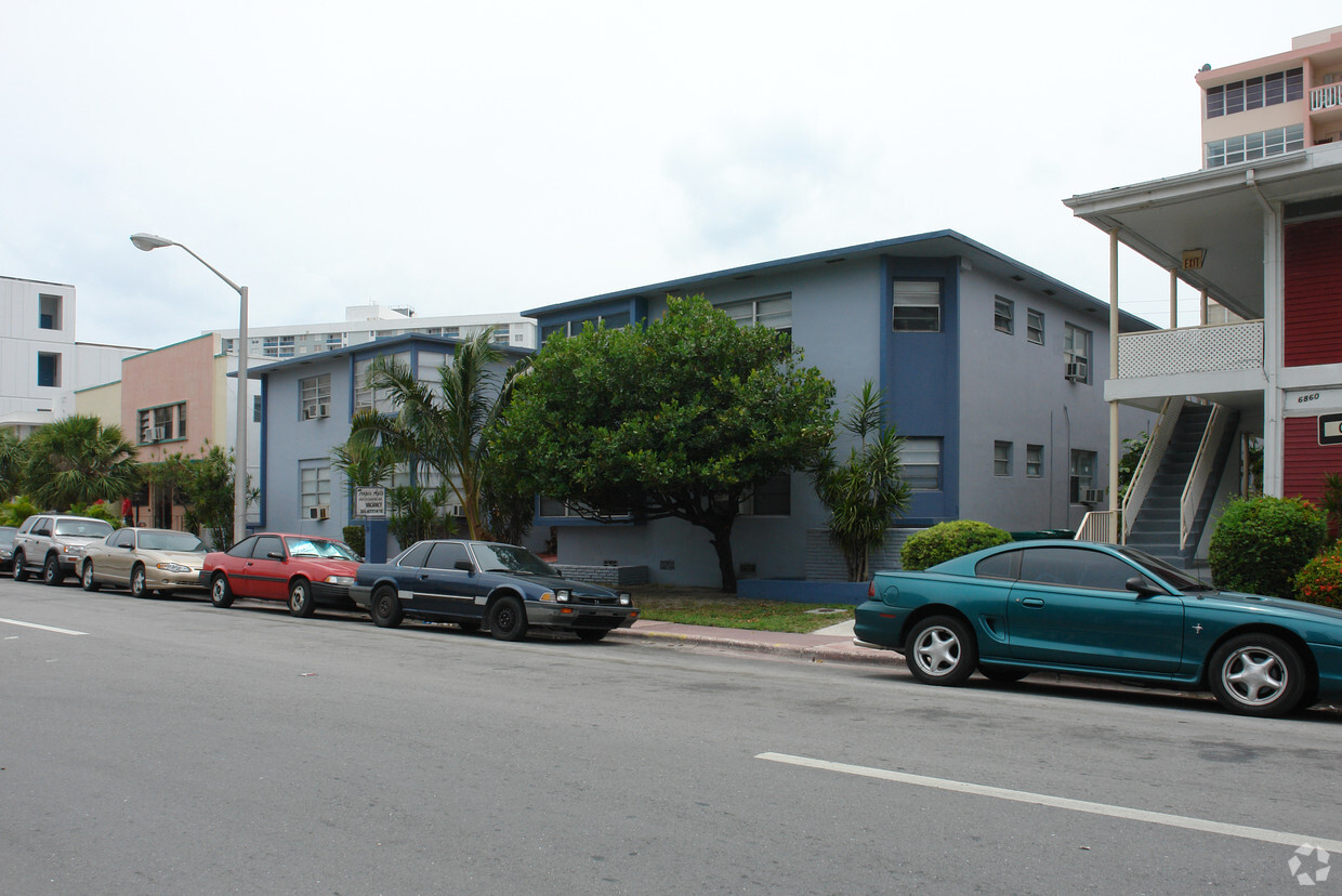 Foto del edificio - 6844-6854 Harding Ave