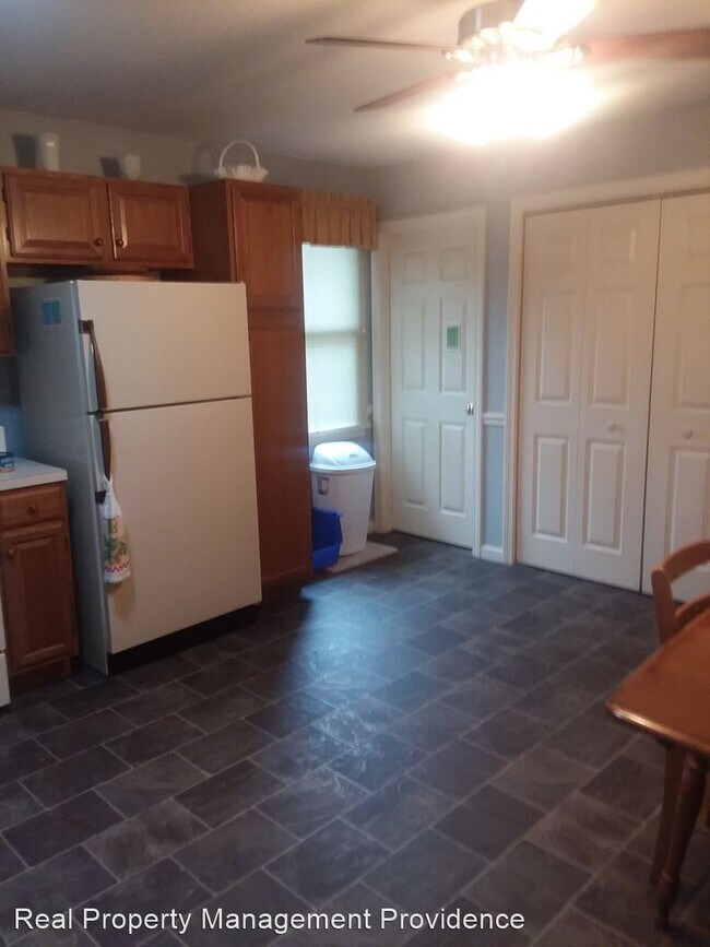 Building Photo - 3 br, 2 bath House - 8 Hamilton Avenue