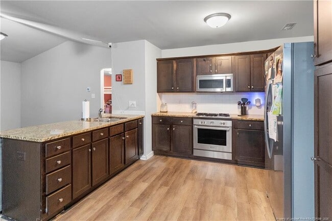 Building Photo - 140 Denning Farms Ln