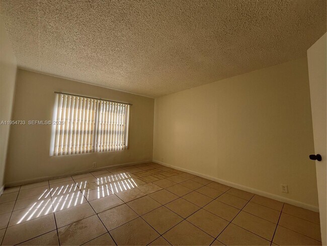 Foto del edificio - 2339 Linton Ridge Cir