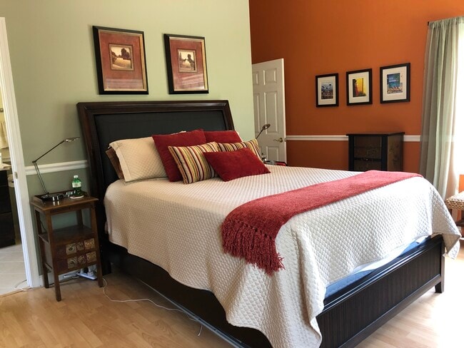 MBR - 329 NW Treeline Trce