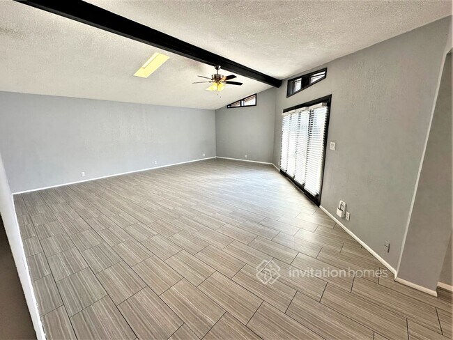 Foto del edificio - 1265 E Del Rio Dr