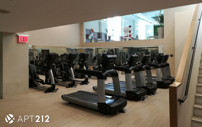 Foto del edificio - 560 W 43rd St