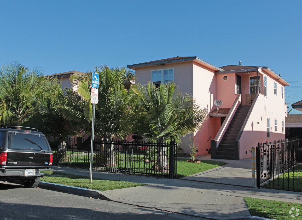 Primary Photo - 4053-4057 E 57th St