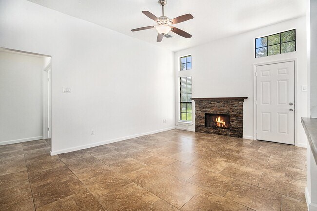 Foto del edificio - 1719 Dogwood Brook Trail