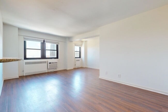 Interior Photo - Parc Frontenac
