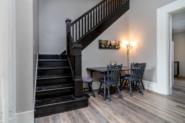 Building Photo - 2353 Sidney St